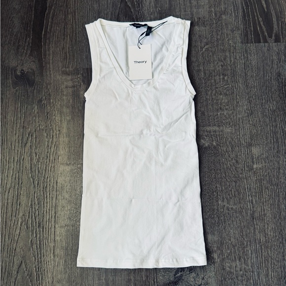 THEORY**White Top** One Size $130 NWT - Picture 2 of 2